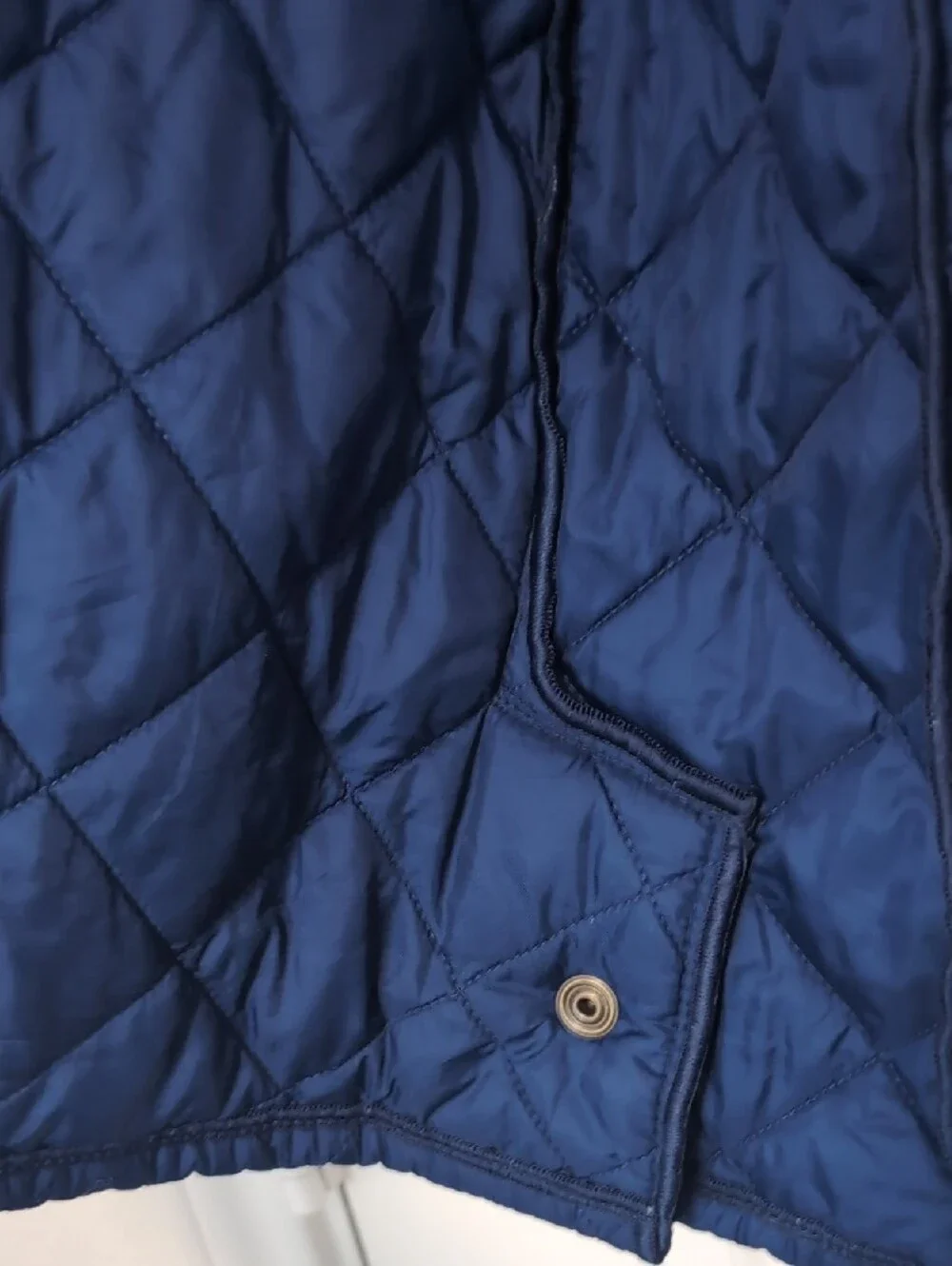 Barbour Navy Quilted Puffer Jacket with Black Corduroy Collar